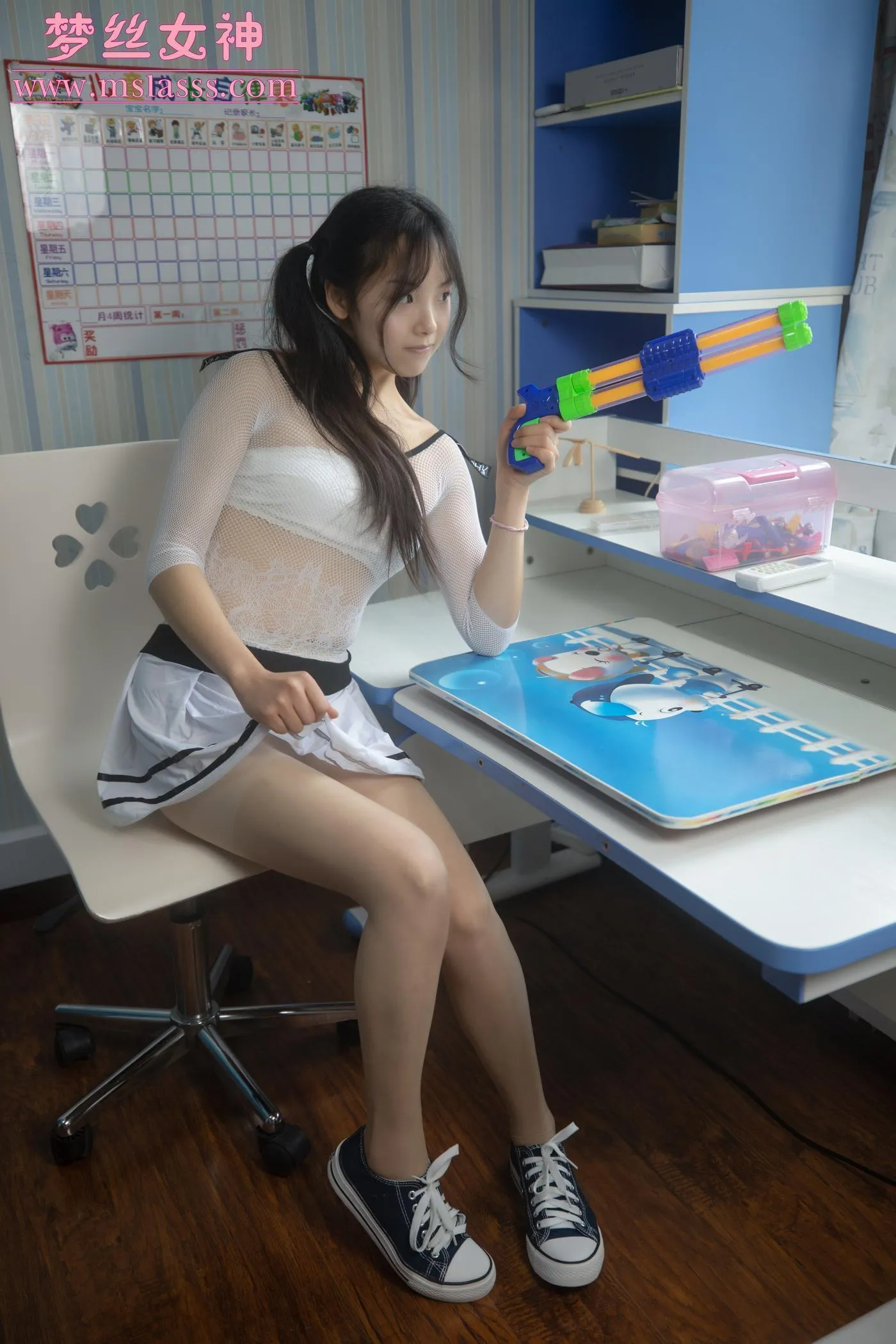 [MSLASS梦丝女神] 2020.12.24 NO.137 灵唯 双马尾杀 [64P]插图9